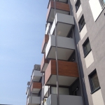 aluminimbalkon-balkon-frankfurt-alexanderstrasse-pulverbeschichtet004