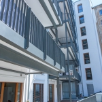 balkon-balkonanbau-balkonsystem-anbaubalkon-balkon-balkonbau-balkonsysteme-aluminiumbalkon-betonbalkon-frankfurt-kaiserstrasse-fm023