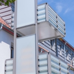 balkon-balkonanbau-balkonsystem-anbaubalkon-balkon-balkonbau-balkonsysteme-aluminiumbalkon-betonbalkon-frankfurt-leuchte-fm025