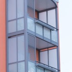 balkon-balkonanbau-balkonsystem-anbaubalkon-balkon-balkonbau-balkonsysteme-aluminiumbalkon-betonbalkon-zeitungsartikel-ilmenau-humboldstrasse_fm_030