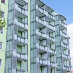 balkon-balkonanbau-balkonsystem-anbaubalkon-balkon-balkonbau-balkonsysteme-aluminiumbalkon-betonbalkon-zeitungsartikel-ilmenau-humboldstrasse_fm_048