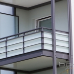 balkon-balkonanbau-balkonsystem-anbaubalkon-balkon-balkonbau-balkonsysteme-aluminiumbalkon-betonbalkon-zeitungsartikel-kassel-mommenroederstrasse_fm_010