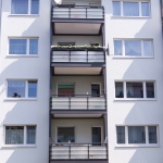 balkon-balkonanbau-balkonsystem-anbaubalkon-balkon-balkonbau-balkonsysteme-aluminiumbalkon-betonbalkon-zeitungsartikel-kassel-mommenroederstrasse_fm_025