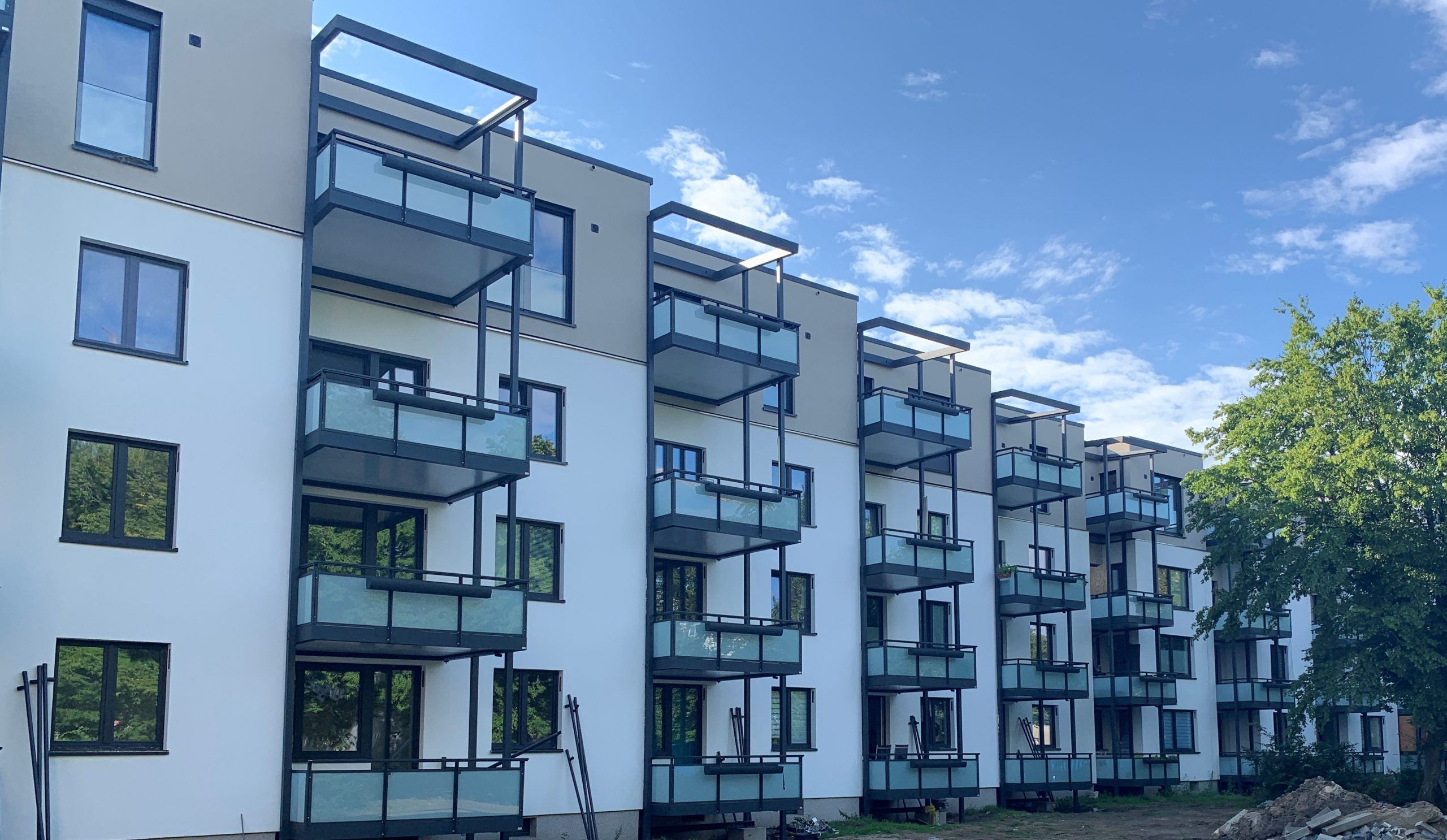 Aluminiumbalkone_Wohnungsbau
